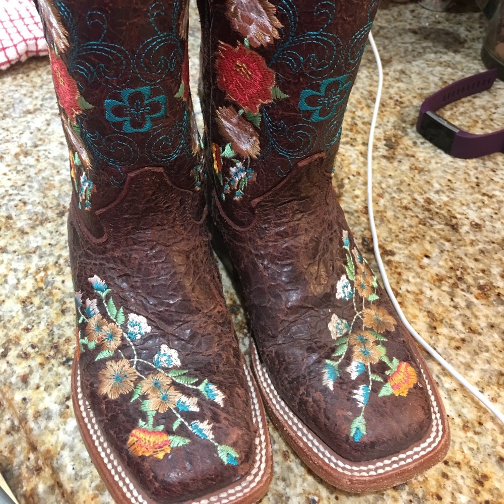 Leather boot